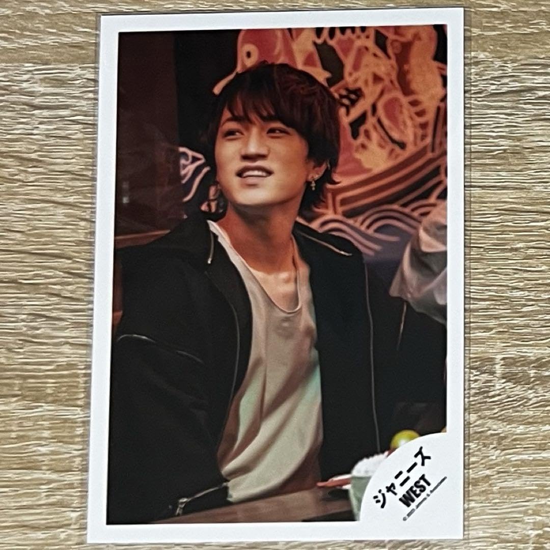 Amazon.co.jp: ジャニーズWEST 神山智洋 公式写真 : おもちゃ